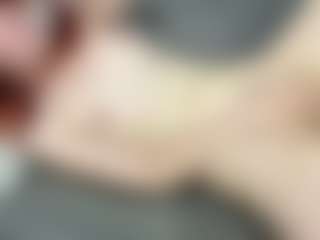 Live cam show with RosauraGalam - Black Young Adult on Milfs Live