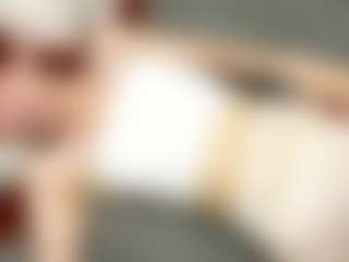 Live cam show with RosauraGalam - Red Hair Squirt on Camsoda