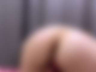 Эротическая трансляция с RosauraGalam — Big Tits на Camsoda