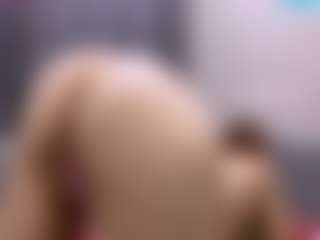 Live cam show with RosauraGalam - Bedroom Black on Pornisteam.com