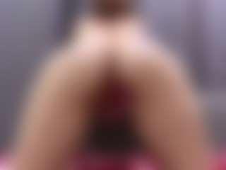 Live cam show with RosauraGalam - Small Tits on AdultVida.com