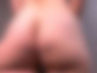 RosauraGalam's Live Sex Cam Show