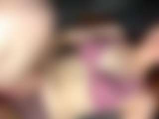 RosauraGalam's Live Sex Cam Show