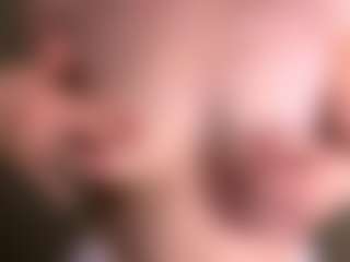RosauraGalam's Live Sex Cam Show