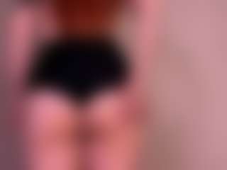 Live cam show with RosauraGalam - Public Black on Streamer API
