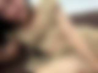 Live cam show with RossieJablonowski - Moaning on Fling VIP Chat