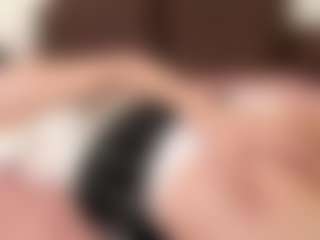Live cam show with RossieJablonowski - Upskirt on Fling VIP Chat