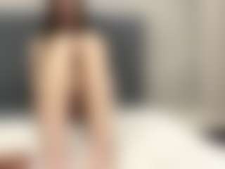 Live cam show with Annie - Blonde Hair on SquirtSoMuch
