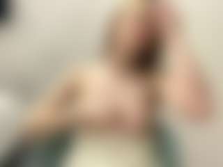 Live cam show with Annie - Blonde Hair on pussylord.com