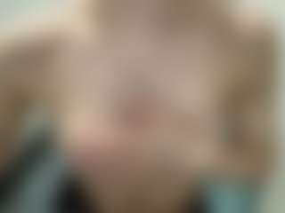 Live cam show with Annie - Doggy Style on Adult Interactions