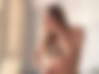 Live cam show with Annie - Big Ass on studioflirtlive.com
