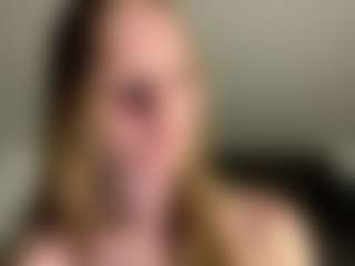 Live cam show with Annie - Blue Eyes on Gym Cam Girls
