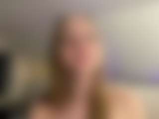 Live cam show with Annie - Bikini on Camsoda