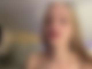 Live cam show with Annie - Bikini on Camsoda