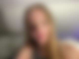 Live cam show with Annie - BBW College on SquirtSoMuch