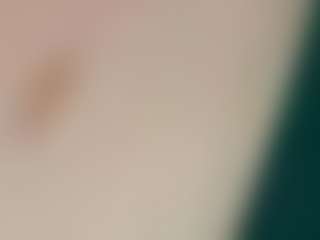 Live cam show with Annie - Striptease on realtime-chat