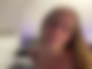 Live cam show with Annie - Bikini on Camsoda