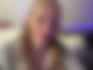 Live cam show with Annie - Public BBW on madthumbs
