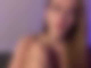Live cam show with Annie - Blonde Hair Fetish on Gym Cam Girls
