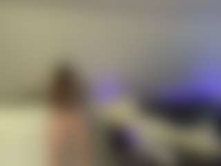 Live cam show with Annie - Solo on Camsoda