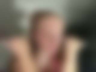 Live cam show with Annie - Fingering on CamSodaAdn