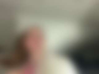 Live cam show with Annie - College on PervPlay.com