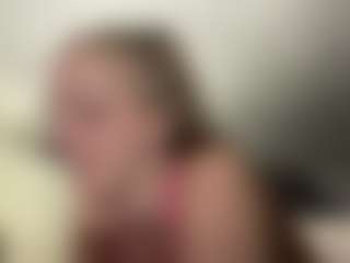 Live cam show with Annie - Cute on pussylord.com