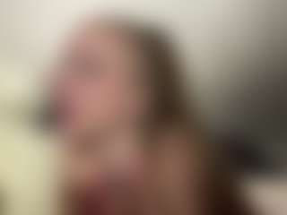 Live cam show with Annie - Flashing on Camversity