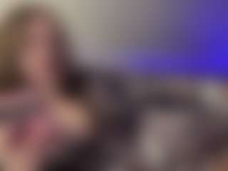 Live cam show with Annie - Fingers on Camsoda