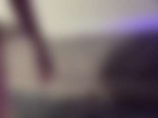 Live cam show with Annie - Bikini on Camsoda