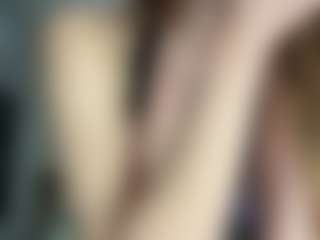 Live cam show with Annie - Fingering on Dolls Live