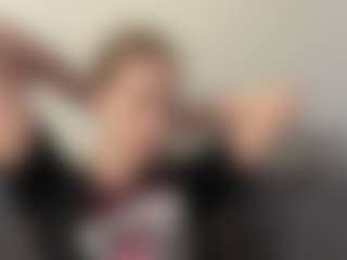 Live cam show with Annie - Blonde Hair Lovense on Camming Site