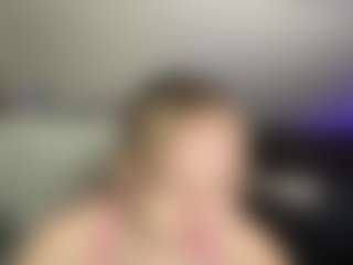 Live cam show with Annie - Bikini on Camsoda