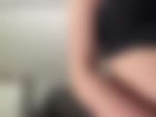 Live cam show with Annie - Smoking on Mixed Magazine Live