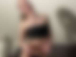 Live cam show with Annie - Natural on crypto-cams