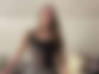 Live cam show with Annie - Foot Fetish on TeamSkeetLive