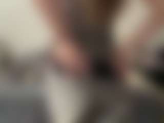 Live cam show with Annie - Deepthroat on Soda Cam