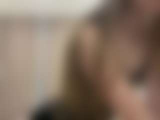 Live cam show with Annie - Athletic Spank on sexytreat.net
