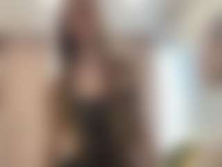 Live cam show with Annie - Deepthroat on iamadamtest123.com