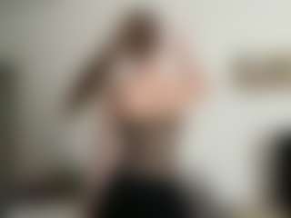 Live cam show with Annie - Athletic BBW on camtv