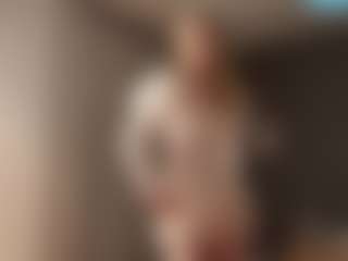 Live cam show with Kristie - Blonde Hair on CamwithHer