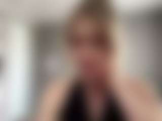 Live cam show with Kristie - Facial on Uber Horny