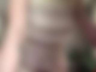Live cam show with Kristie - Petite on Soda Cam