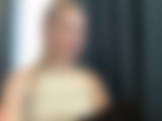 Live cam show with Kristie - Facial Piercings on Dare Cams