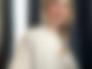 Live cam show with Kristie - Blue Eyes on livesuperchat.net