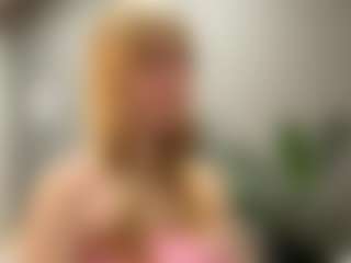 Live cam show with Kristie - Blonde Hair on Gym Cam Girls