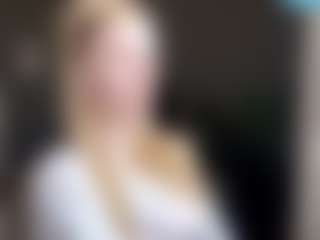 Live cam show with Kristie - Blue Eyes on thefappeningchat.com