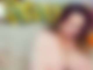 QueenMargo18's Live Sex Cam Show