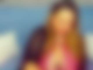 QueenMargo18's Live Sex Cam Show