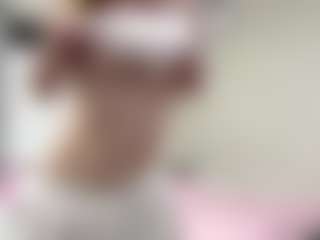 Live cam show with MillaSyphard - Athletic on live.xheat.ai